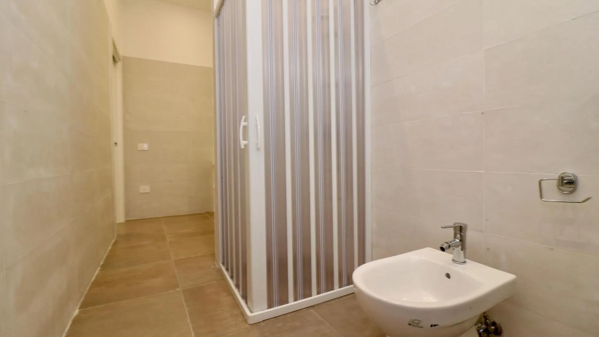 Airport Guest Houses Naples